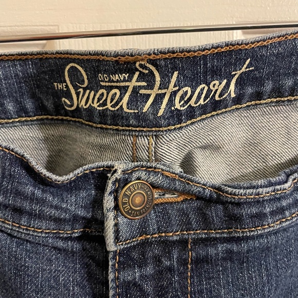 Old Navy Sweetheart Straight Leg Jeans - Picture 5 of 5